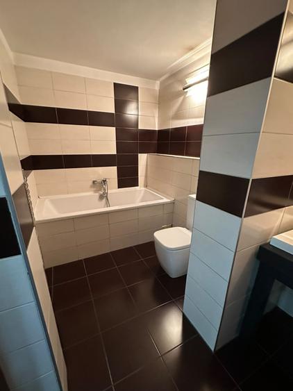 Apartament cu 3 camere decomandat, mobilat în Dristor