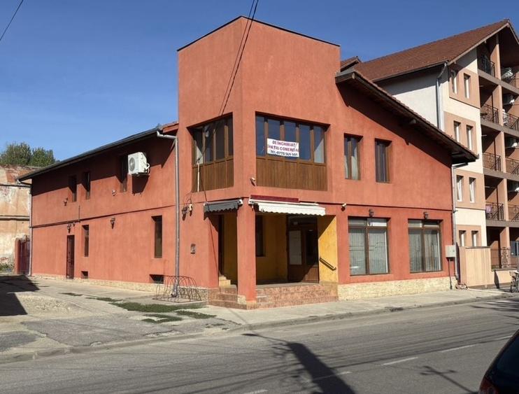 Spațiu comercial, de 150 mp, în Central