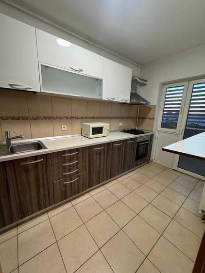 Apartament cu 2 camere semidecomandat în Titan