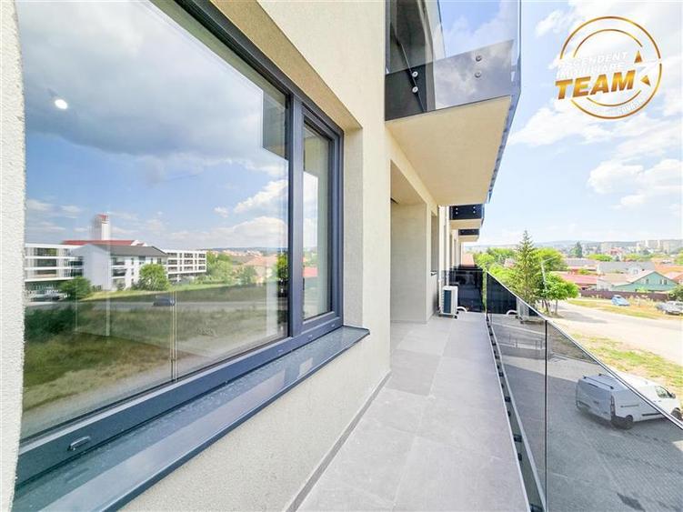 Apartament cu 2 camere decomandat în Lenin