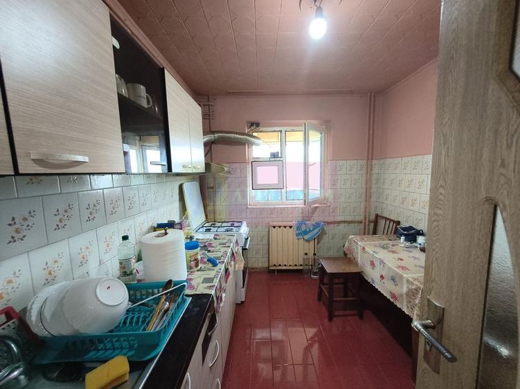 Apartament 3 camere construit 1986 Preț Foarte Bun Colentina- M.Bacilă - 4