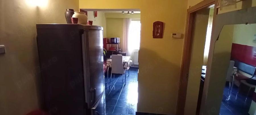 Apartament cu 2 camere decomandat în Petros
