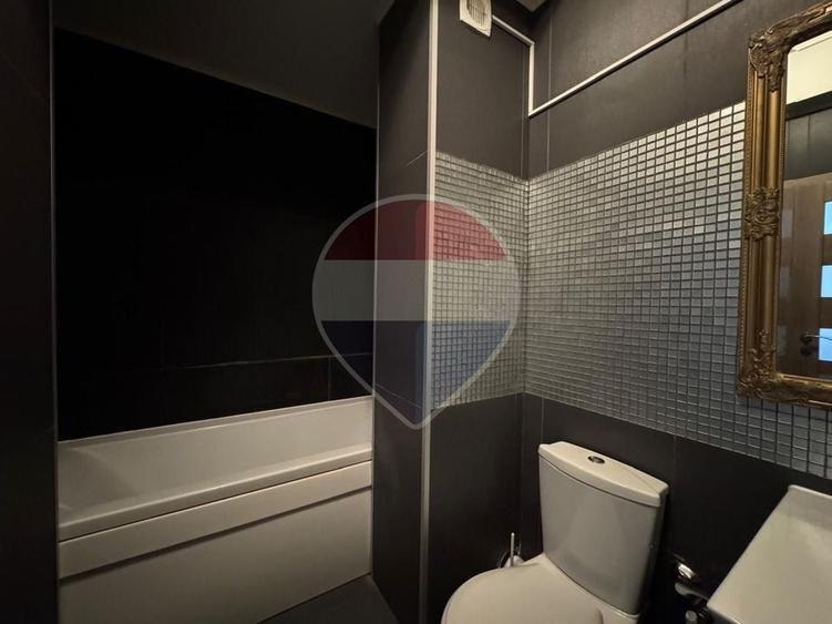 Apartament cu 3 camere semidecomandat, mobilat în UTA