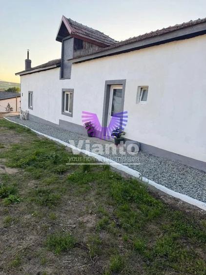 Casă individuală cu 3 camere cu Canalizare în Veștem