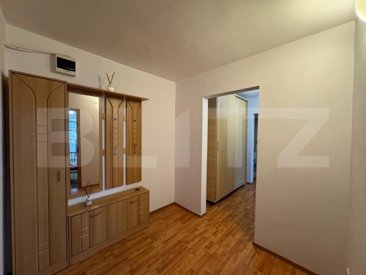 Apartament 3 camere decomandat, Cartier Sărari, zona Henri Coandă - 1