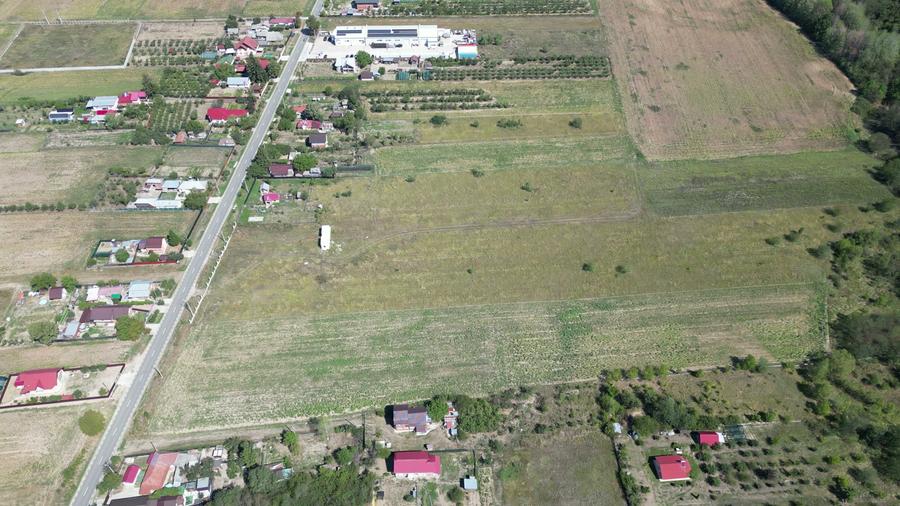 Teren de 13383 mp, în Broșteni