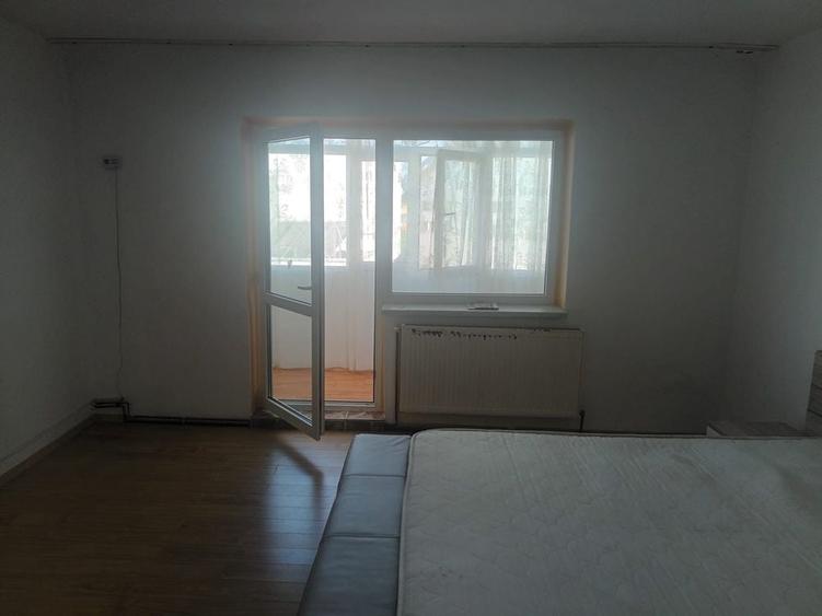 Garsonieră decomandată în Exterior Vest