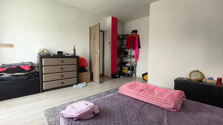 Casă cu Teren 948 Mp în Bejan