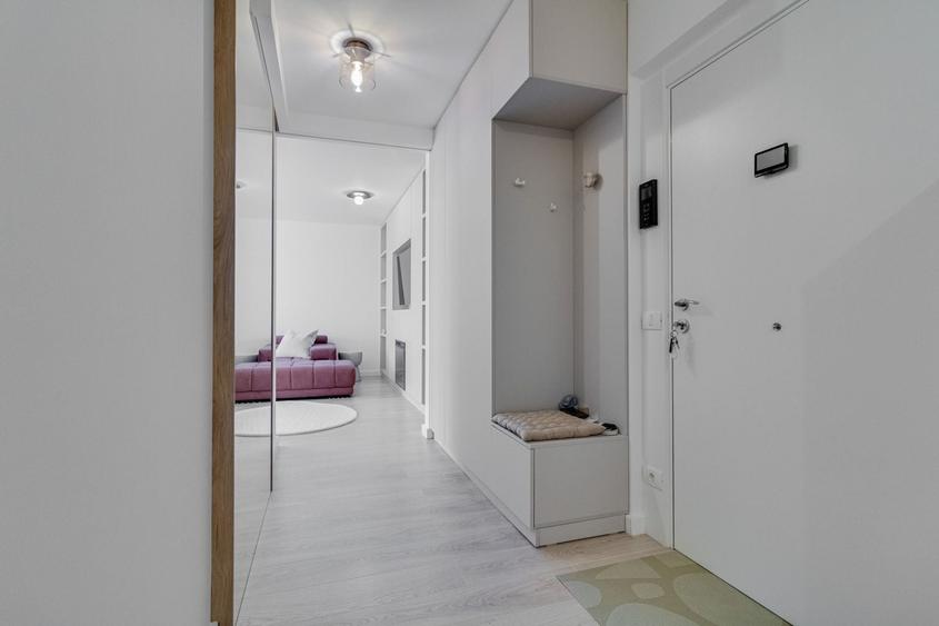 Apartament cu 3 camere decomandat, mobilat în Mogoșoaia