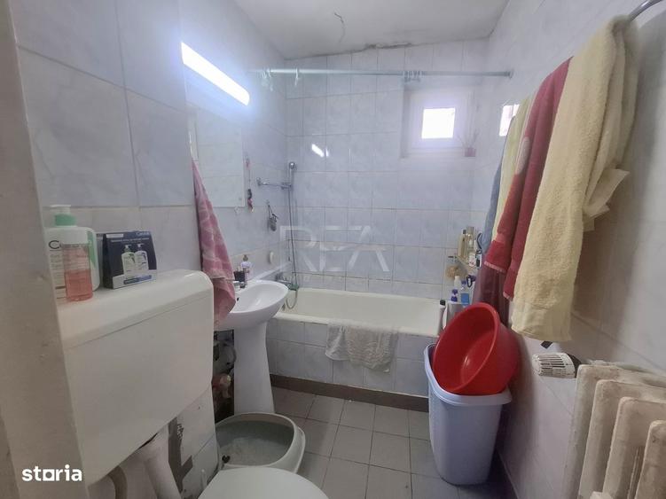 Apartament cu 2 camere decomandat în Drumul Taberei — fotografia 1