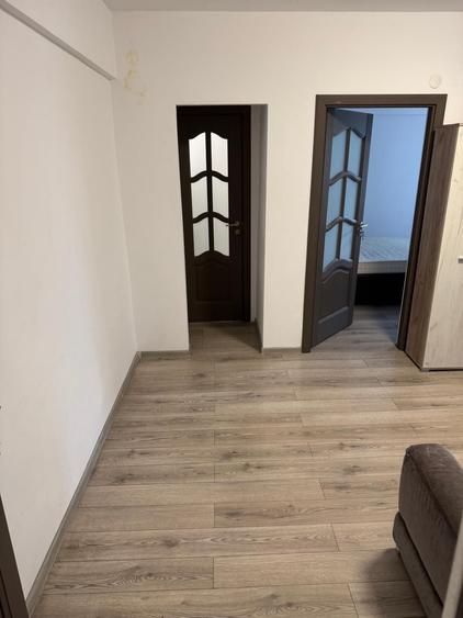 Apartament cu 2 camere semidecomandat în Domenii