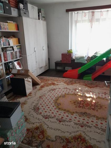 Casă cu 3 camere cu Teren 900 Mp în Central