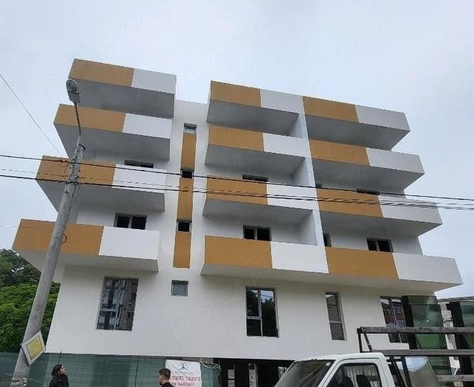 Garsonieră decomandată în Exterior Vest