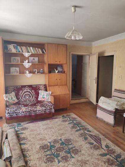 Casă cu 2 camere în Săcășeni