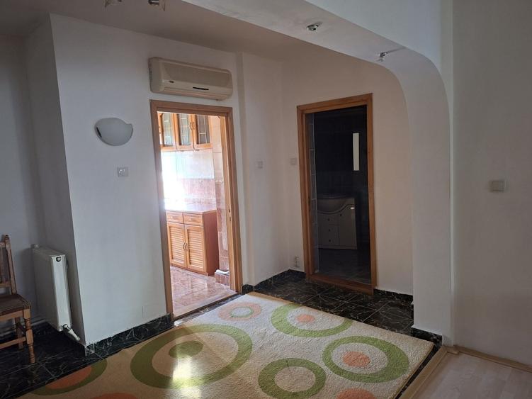 Inchirez apartament 3 camere ,rond vechi cug - 9