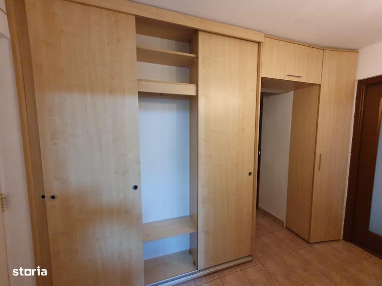 Apartament cu 3 camere decomandat în Politehnica