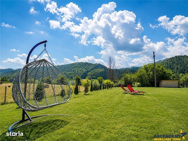 Casă cu 4 camere cu Teren 2032 Mp în Lunca