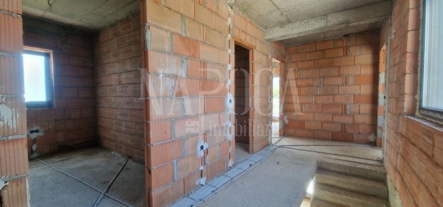 Casă individuală cu 5 camere cu Canalizare în Feleacu