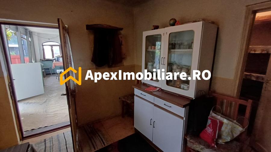 Casă individuală cu 2 camere cu Canalizare în Lacul Tei