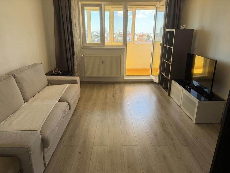 Apartament cu 2 camere decomandat în Moșilor