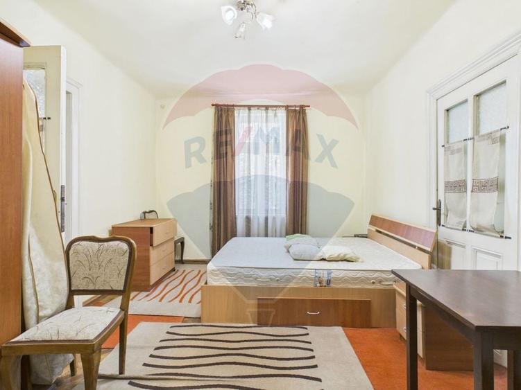 Apartament cu 3 camere decomandat, mobilat în Unirii