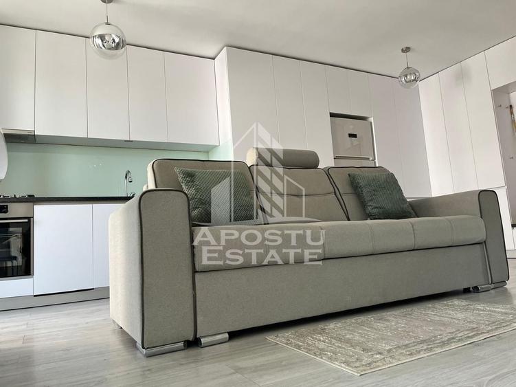 Apartament cu 3 camere decomandat, mobilat în Torontalului