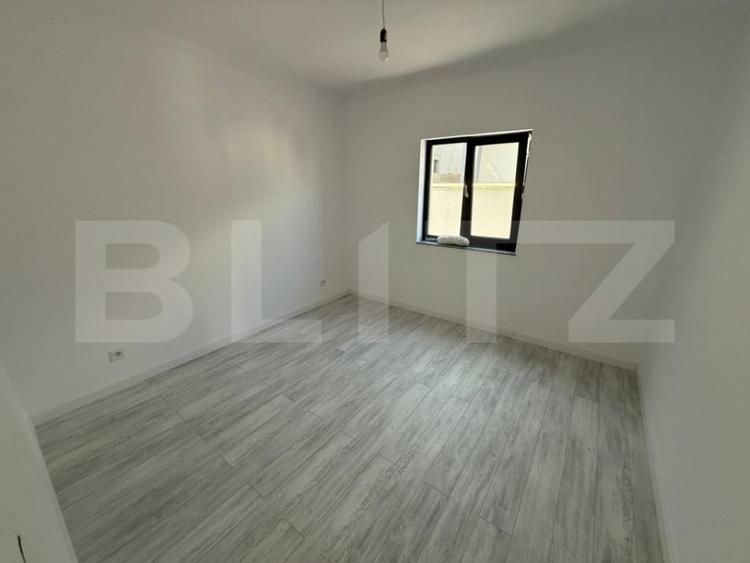 Casă cu 3 camere cu Teren 220 Mp în Central