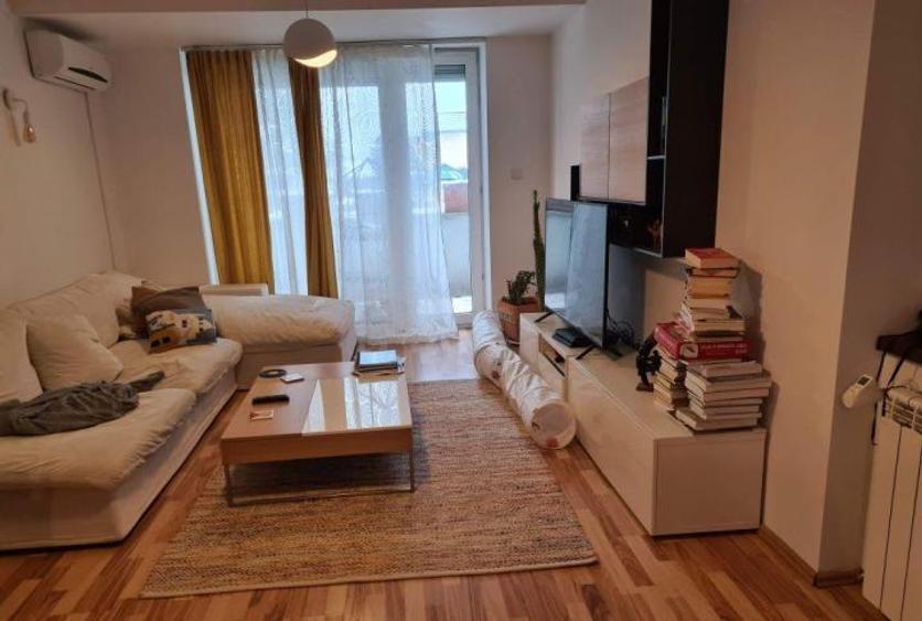 Apartament 3 camere Rose Garden - 1