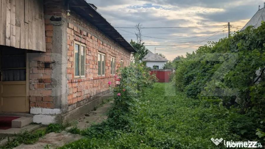 Casă cu 3 camere cu Teren 2540 Mp în Central