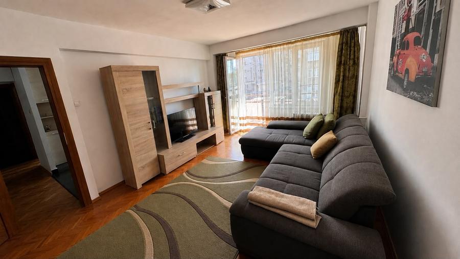 Apartament cu 2 camere decomandat în Decebal