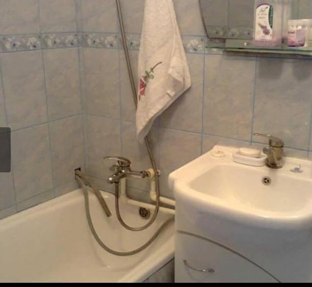Garsonieră semidecomandată în Far