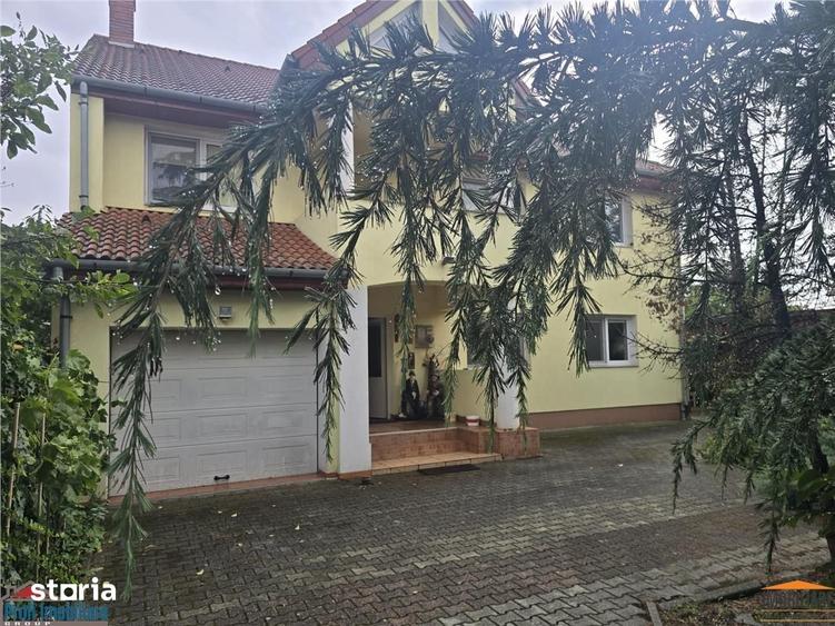 Casă cu 8 camere cu Teren 1150 Mp în Elisabetin