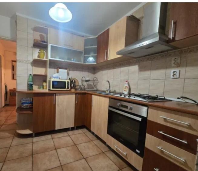 Apartament cu 3 camere decomandat în Frumoasa