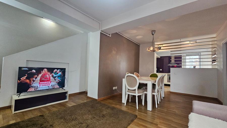 Duplex cu 3 camere cu Canalizare în Vatra Luminoasă