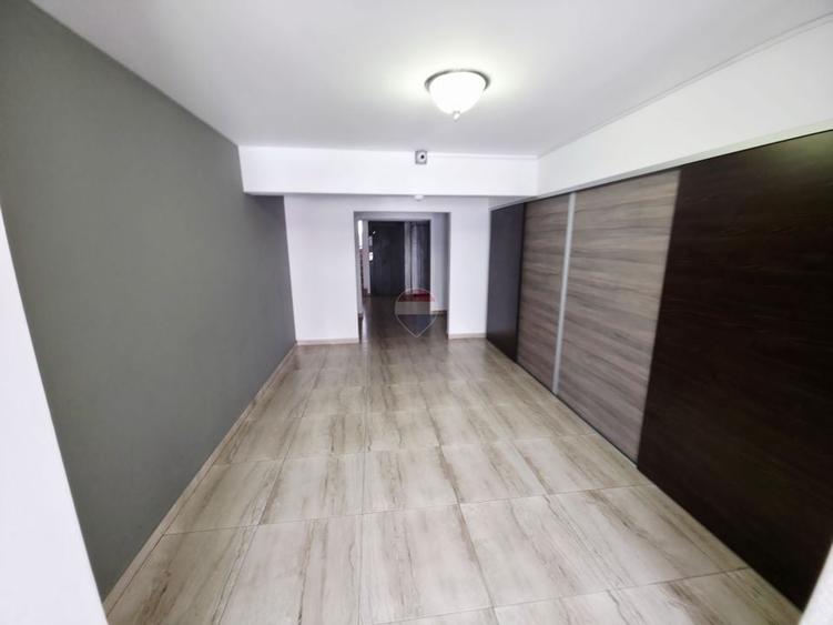 Apartament cu 2 camere decomandat, mobilat în Mărăței