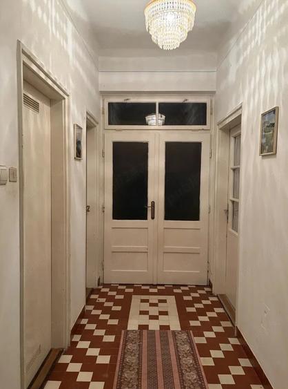 Casă cu 3 camere cu Teren 1500 Mp în Borș