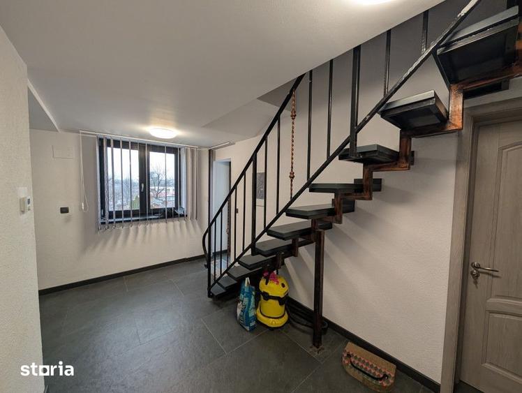 Casă cu 6 camere cu Teren 1500 Mp în Aviatori