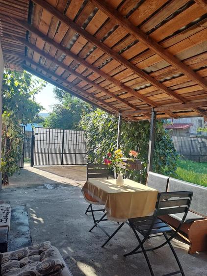 Casă cu Teren 1363 Mp în Central