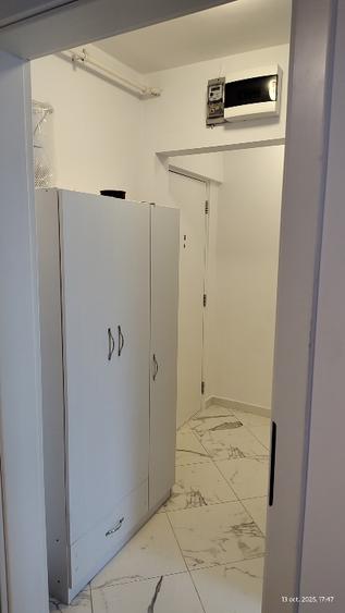 Apartament cu 2 camere semidecomandat în Florilor