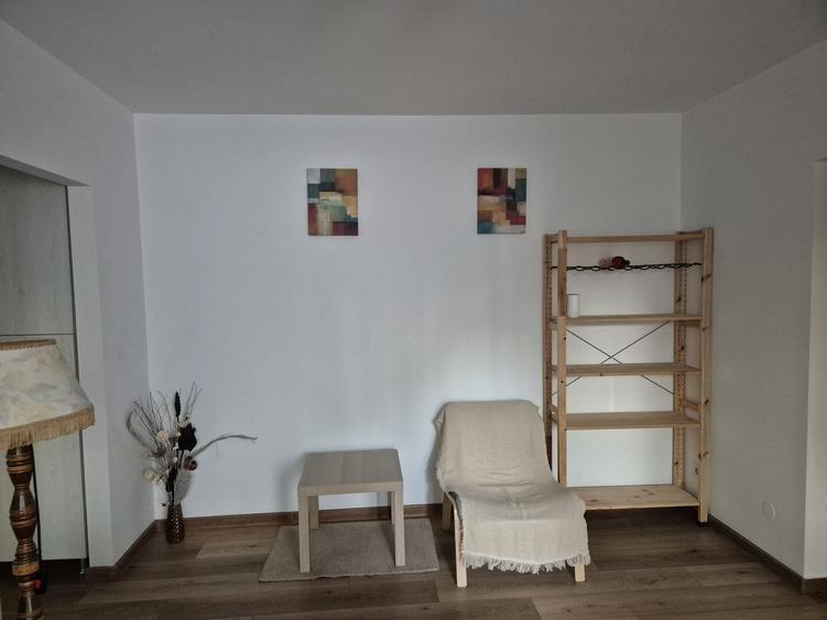 Apartament cu 2 camere semidecomandat în Dristor