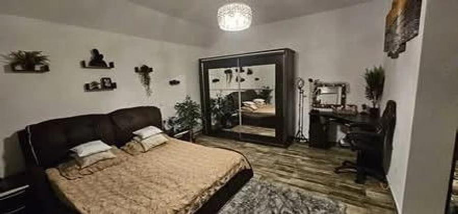 Casă cu Teren 500 Mp în Valea Stânii