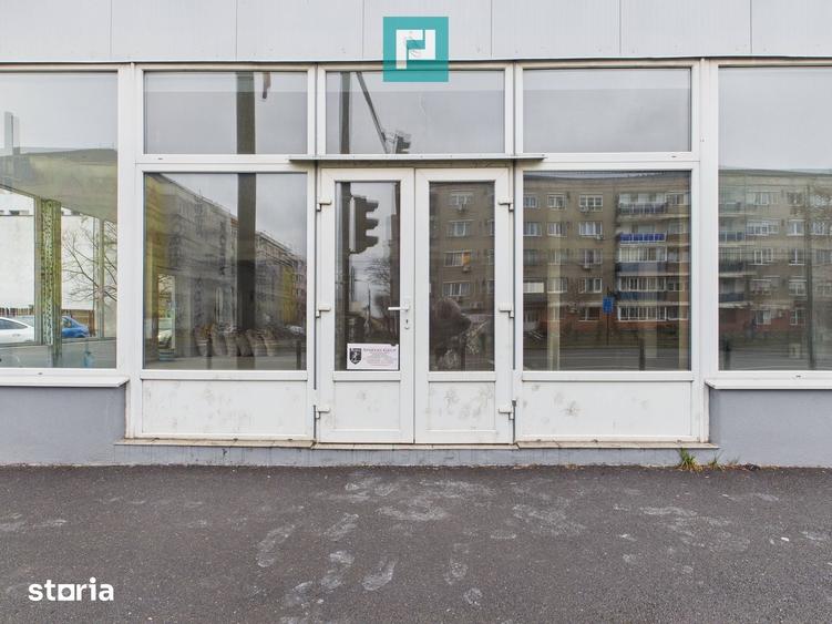 Spațiu comercial, de 198.3 mp, în Cantemir