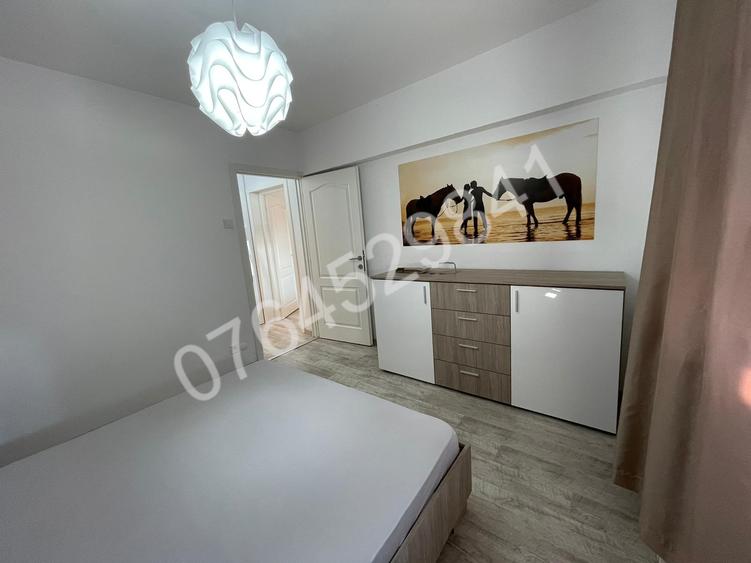 Apartament cu 3 camere semidecomandat în Iancului