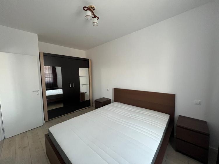 Apartament cu 2 camere semidecomandat, mobilat în Pipera