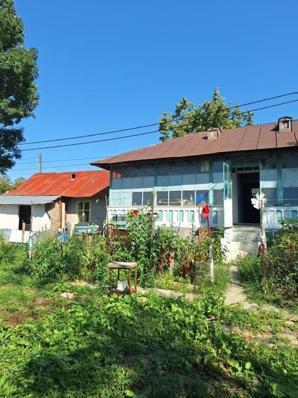 Casă cu 4 camere cu Teren 210 Mp în Central