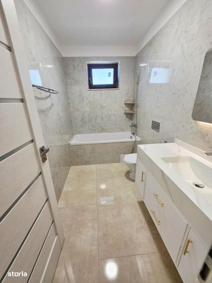 Casă cu 4 camere în Păulești