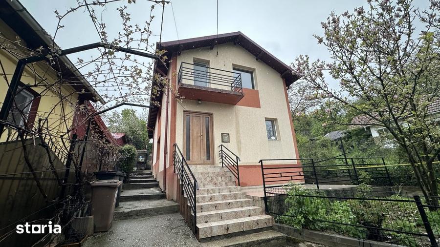 Casă cu 3 camere cu Teren 1397 Mp în Ștefănești