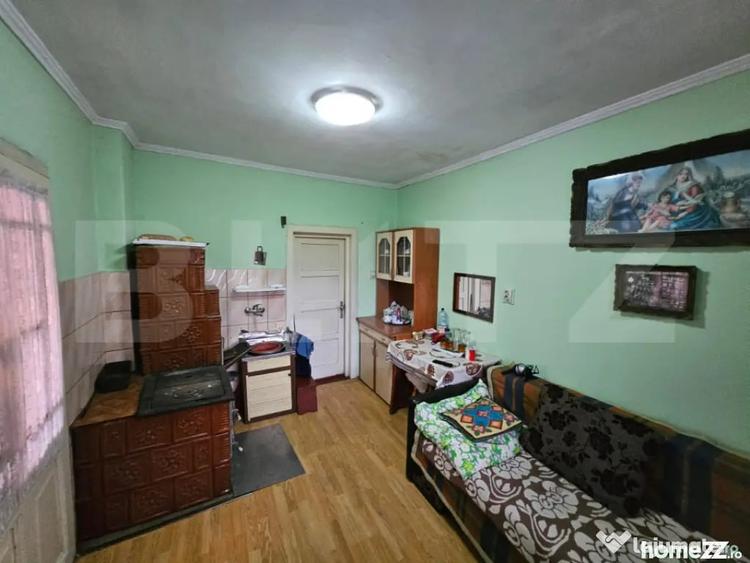 Casa spa?ioasa cu 4 camere, bucatarie de vara ?i tere - 6