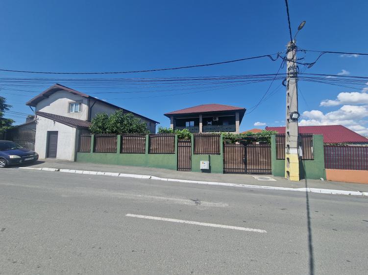 Casă individuală cu 4 camere cu Canalizare în Valu lui Traian