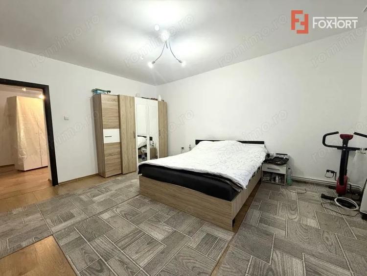 Casă cu 5 camere cu Teren 387 Mp în Giarmata